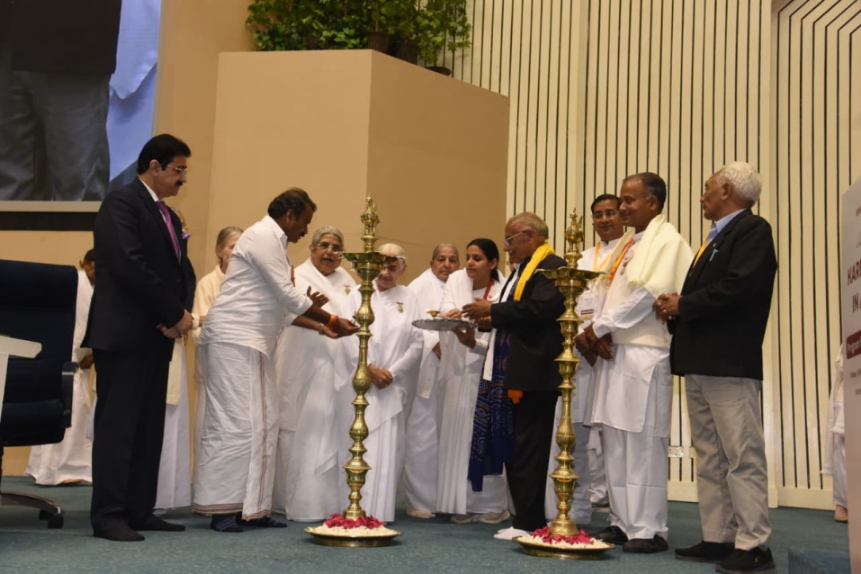 कर्मयोग द्वारा सशक्त भारत